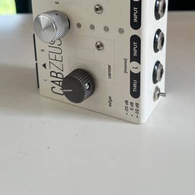 GFI System Cabzeus Cab Simulator/DI 2010s - White image 6