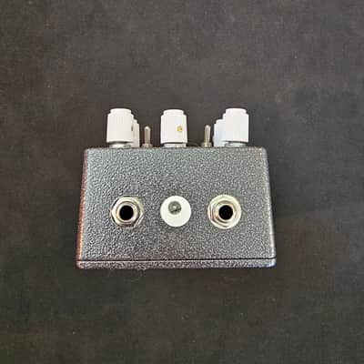 Lone Wolf Audio Iron Fist V3 Fuzz - Black image 3