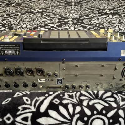 Akai MPC4000 (Not Working)! For parts only! image 2