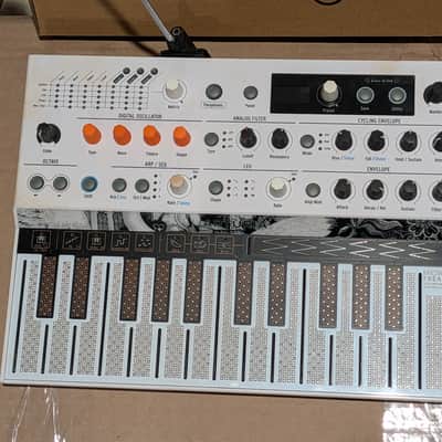 Arturia MicroFreak Vocoder Edition 25-Key Algorithmic Synthesizer 2021 - Present - White image 1