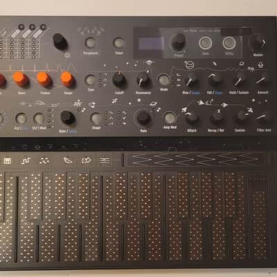 Arturia MicroFreak 25-Key Algorithmic Synthesizer 2019 - Present - Black image 3