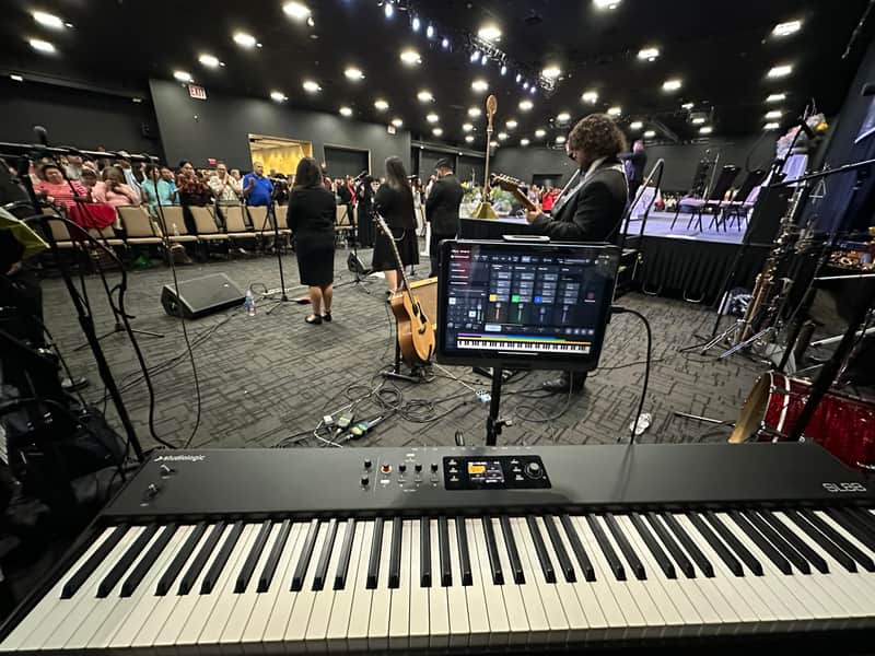 Studiologic SL88 Studio Hammer Action 88-Key MIDI Controller 2026 - Black image 1
