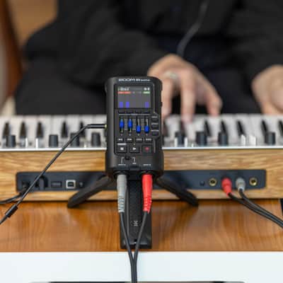 Zoom R4 MultiTrak Recorder image 8