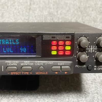 Zoom 9050 Advanced Instrument Multi Effect Processor image 3