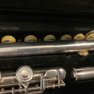 Artley Open Hole Flute- New Pads, New Case image 4