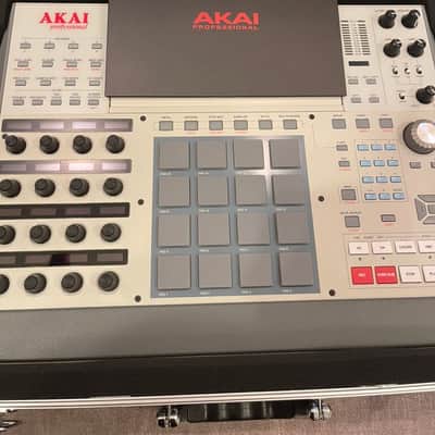 Akai MPC X SE (Special Edition) 2020s - Retro with Analog Case image 6