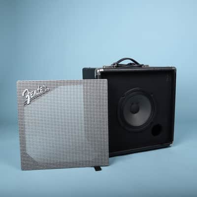 Fender Rumble 25 v3 1x8" 25-Watt Bass Combo Amplifier image 3