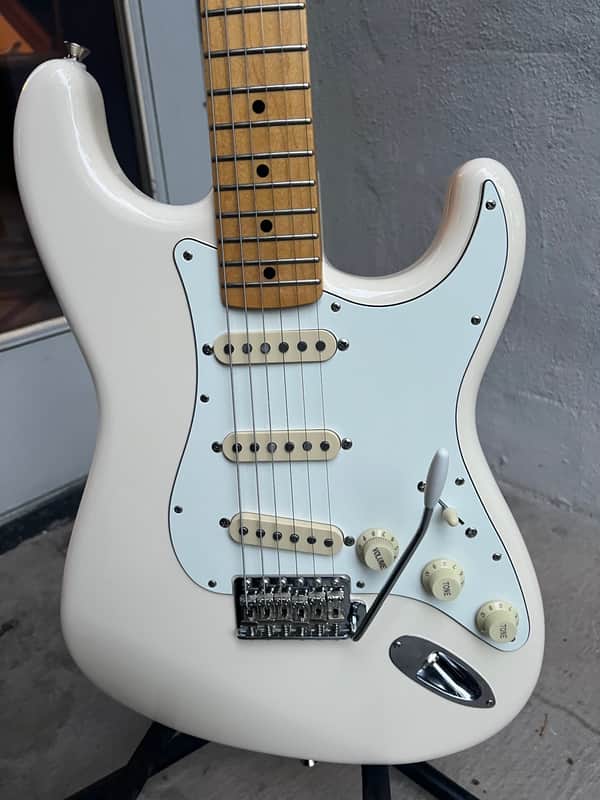 Fender MIJ Traditional II '60s Stratocaster | Reverb