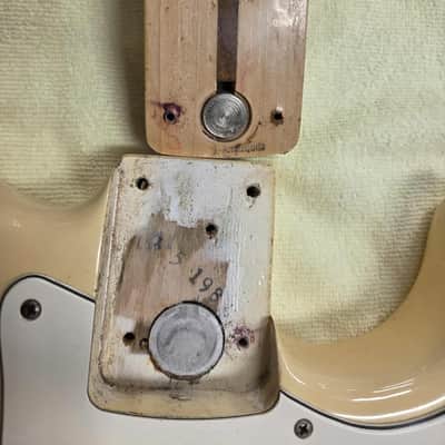 Fender Stratocaster Elite 1983 Made in United States Electric Guitar with Case - Artic White image 17