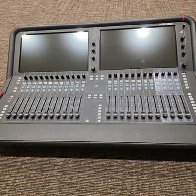 Allen & Heath Avantis 64 Channel Digital Mixing Console 2019 - Present - Black image 1