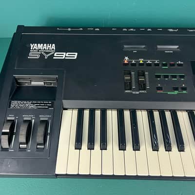 Yamaha SY99 Synthesizer 1991 - Black image 4