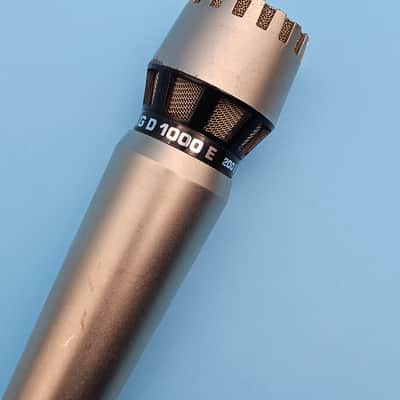 ☆Vintage 1970s AKG D1000E Dynamic Microphone - New Foam & Replacement Capsule Inside image 2