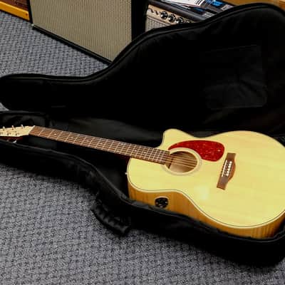 2003 Seagull Performer CW Mini-Jumbo Flame Maple Acoustic-Electric w/ Gig Bag! VERY NICE!!! image 1
