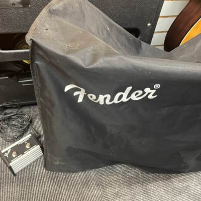 Preowned Fender Hot Rod Deville 2x12 image 6