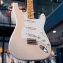 USED FENDER CUSTOM SHOP 2016 '58 STRATOCASTER JOURNEYMAN RELIC WHITE BLONDE WITH CASE