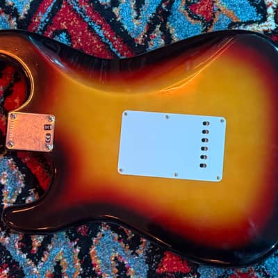 Fender Stratocaster Reissue 1965 - Sunburst Loaded Body image 5