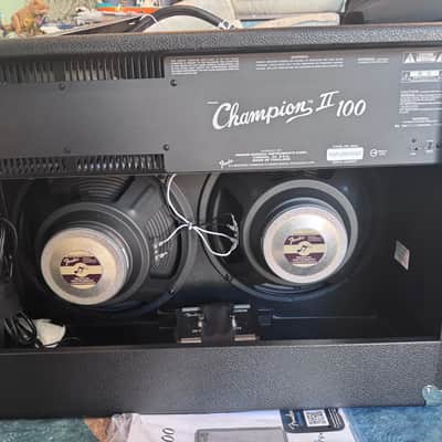 Fender Champion 100 2-Channel 100-Watt 2x12" Solid State Guitar Combo 2025 - Black image 3