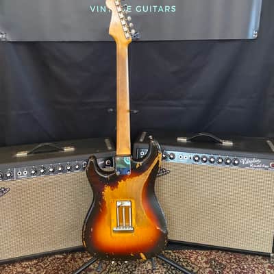 1961 Fender Stratocaster Sunburst - Slab Board. image 2