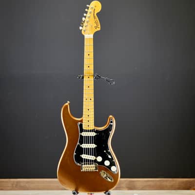 Fender Bruno Mars Stratocaster Maple Fingerboard Mars Mocha image 4