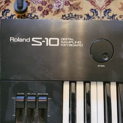 Roland S-10 Digital Sampling Keyboard 1980s - Black image 2