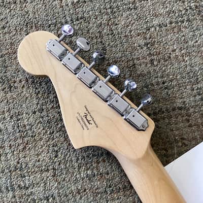 Squier Paranormal Strat-O-Sonic in Crimson Red Transparent image 7