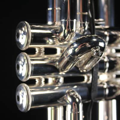 Yamaha YTR-8310ZIIS Bobby Shew Custom Z Professional Bb Trumpet (Silver Plated) image 6