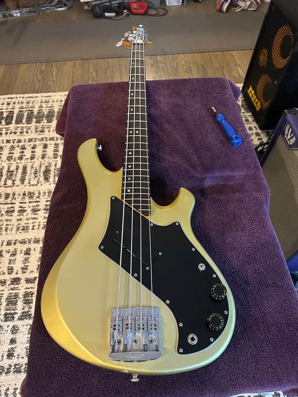 Gibson Victory Standard Bass 1981 - Silver image 1