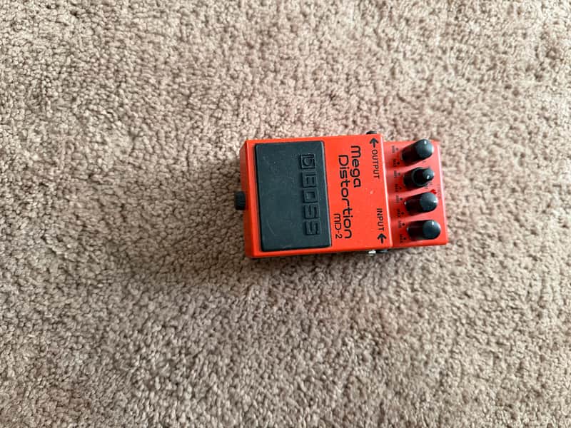 Boss MD-2 Mega Distortion (Silver Label) 2001 - Present - Red image 1