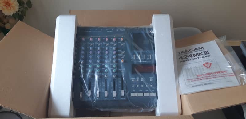 PORTASTUDIO 424 MKIII (NEW OLD STOCK) image 1