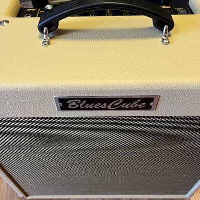 Roland Blues Cube Hot image 15