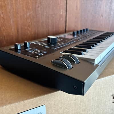 Korg MicroKORG 2 37-Key Synthesizer/Vocoder w/ box image 6