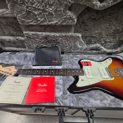 Fender American Professional Jazzmaster with Rosewood Fretboard 2017 - 2019 - 3-Color Sunburst image 9