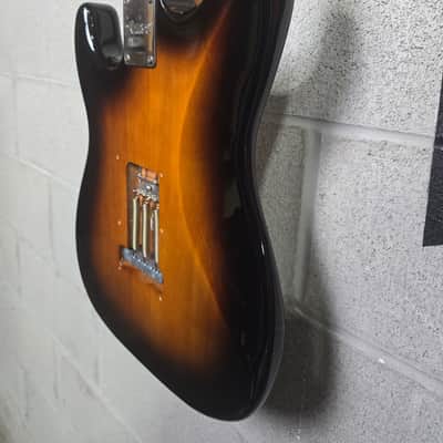 Squier Classic Vibe Stratocaster '50s 2009 - 2018 - 2-Color Sunburst image 12