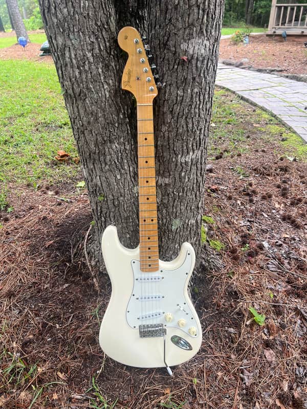Fender Jimi Hendrix Voodoo Stratocaster 1997 - White image 1