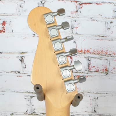 Fender - 1999 Standard Stratocaster Electric Guitar - w/Locking Tuners - Metallic Silver - x5824 - USED image 5
