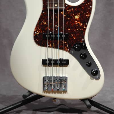 Mike Lull M4V 4-String Bass Olympic White image 2