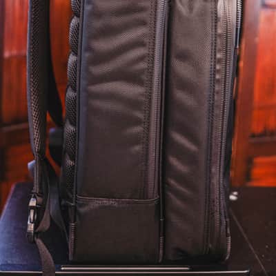 Line 6 Helix Floor with backpack image 12