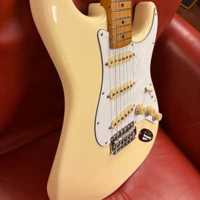2022 Fender Jimi Hendrix Artist Series Signature Stratocaster Olympic White image 4