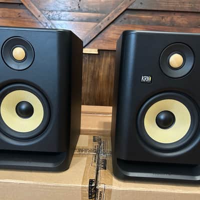 KRK ROKIT5 Professional Powered Nearfiel Studio Monitor Pair with Kevlar Drivers. - BLACK image 5