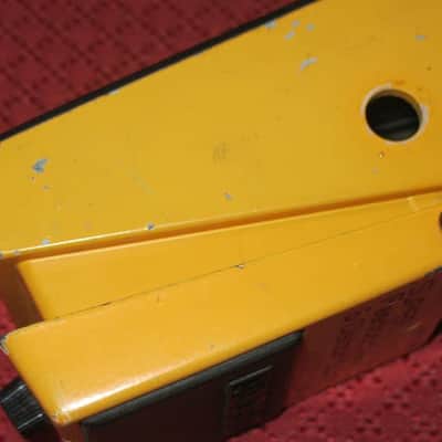 used Boss casing & bottom plate (& some other parts) for DF2 SUPER Feedbacker & Distortion, MISSING Bottom Label (NO: circuit board, jacks, light, pots, knobs) image 7