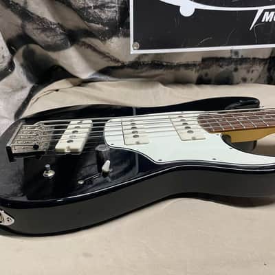 Godin Shifter 5 5-string Bass 2011 - Black image 7