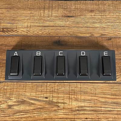 Korg EC5 5 Button Multi Function Keyboard External Controller Footswitch image 2