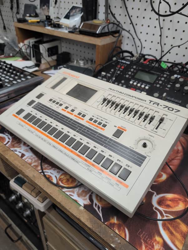 Roland TR-707 Rhythm Composer 1985 - White image 1
