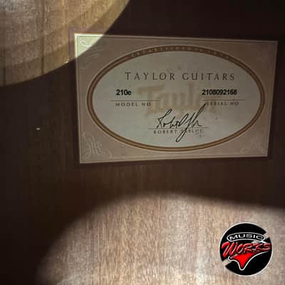 Taylor   210 E Dreadnought 2022 image 8