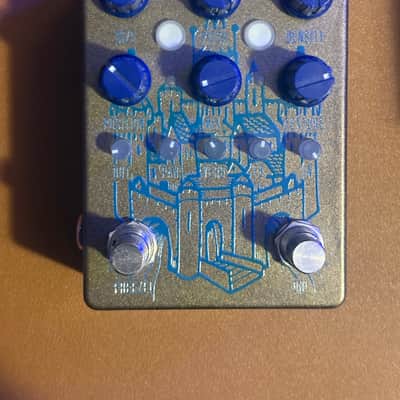 Tomkat Cloudy 2020s - Limited Edition Dark Gold image 2