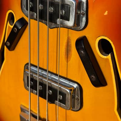 Fender Coronado Bass II 1967 - 1969 Sunburst image 1