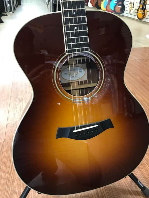 Taylor Custom GA 2011 Tobacco Burst imagen 1