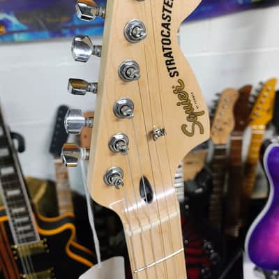 Squier - Affinity Stratocaster - Graffiti Yellow image 8