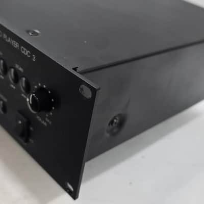 Bogen CDC 3 Three Disc Compact Disc Rack Mount CD Player - TESTED - RV-0331 image 2
