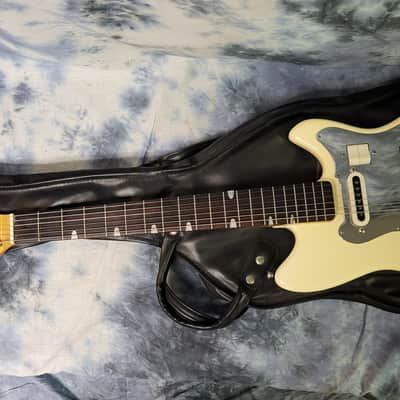 Vintage 1966 White Guyatone LG-65T Single Coil Pickups Whammy Pro Setup Gigbag image 15